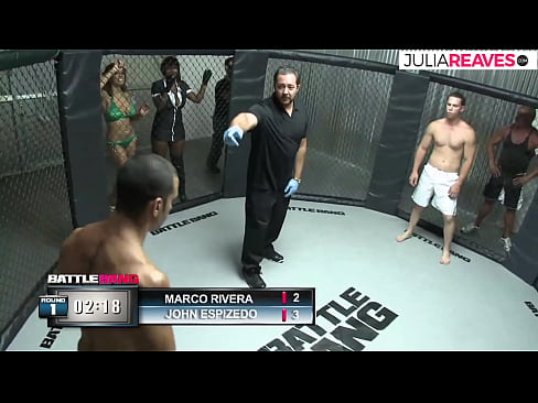 ❤️ Ο Ultimate Fighter γαμάει ένα κορίτσι αμέσως μετά από έναν αγώνα στο ρινγκ ❌ Σεξ ️